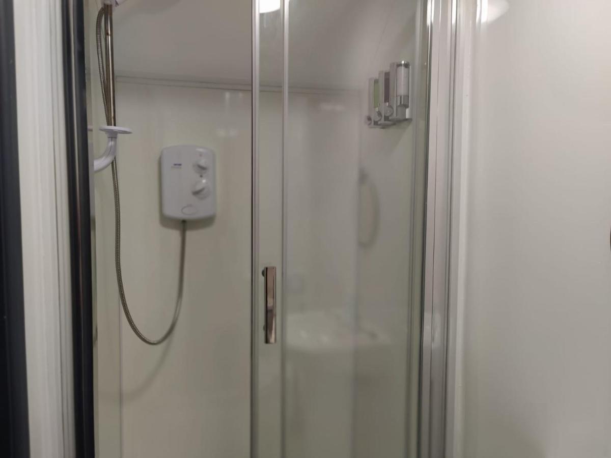 Double Ensuite Rooms Swansea Eksteriør billede